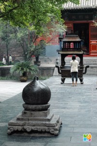 香炉